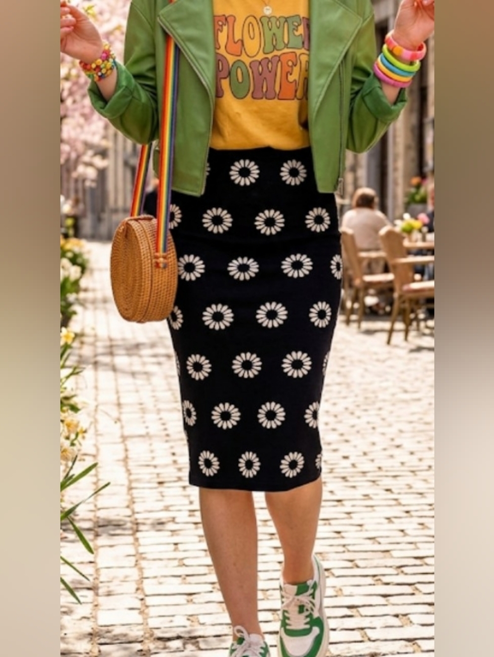 Jules & Leopold Vintage Black Pencil Skirt with White Daisy Print (Size 4)